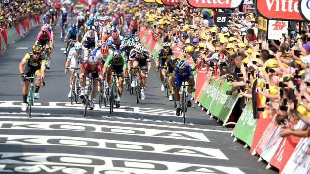 Tour de France #8 : Groenewegen remet a