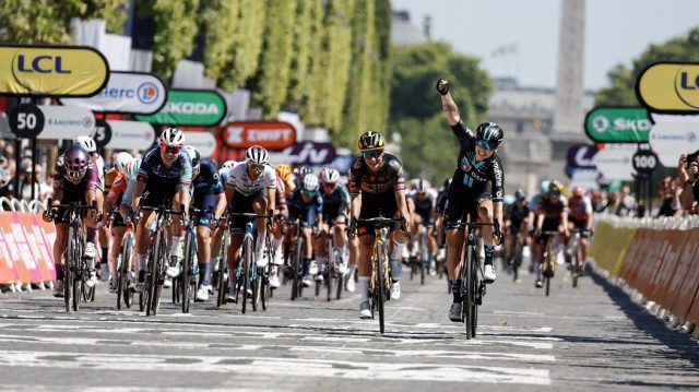 Tour de France Fminin #1: Wiebes devant Vos