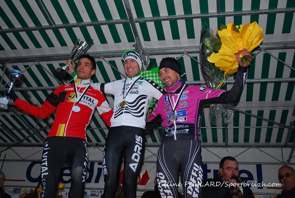 Elites: Boulo devant Gicquiau / Chtelaudren: championnats de Bretagne de cyclo-cross