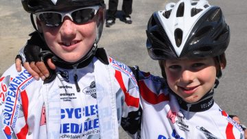 Intouchables les jeunes cyclistes de l'cole de vlo du Vloce Vannetais ! 
