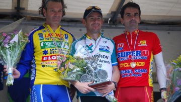 Championnat 22 pass'cyclisme  Saint-Carreuc : Theffo, Prigent et Toublanc