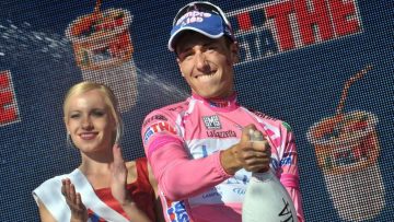 Tour d'Italie : l'tape pour Chavez / Le maillot pour Malori 