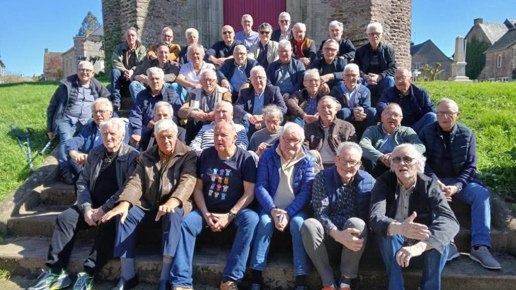 De belles retrouvailles entre champions et anonymes des pelotons