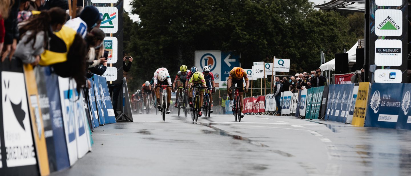 Tour du Finistre : Cosnefroy en costaud