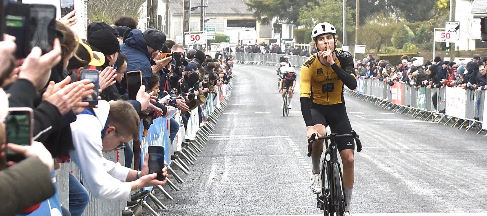 Plaintel-Plaintel. Gabriel Gar�on en solitaire