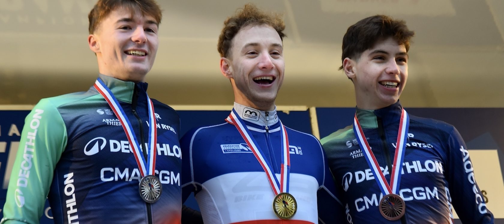 Championnats de France de cyclo-cross (U23 H) - Romain Debord devant les D�cathlon CGA CGM