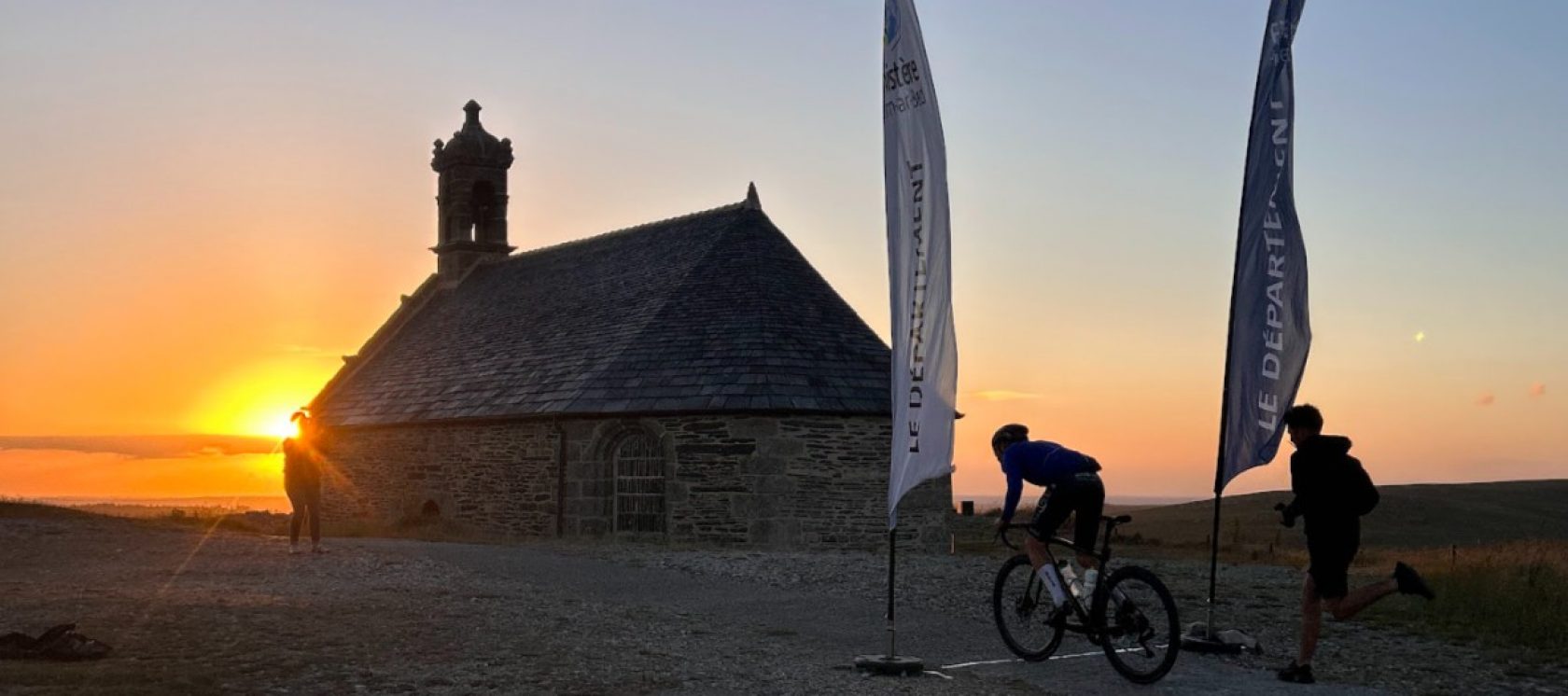 Le Raid Solaire: 300km pour défier le soleil entre Normandie et Bretagne