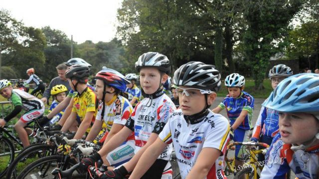 Cyclo-cross indoor de Carhaix: les engags des coles de cyclisme