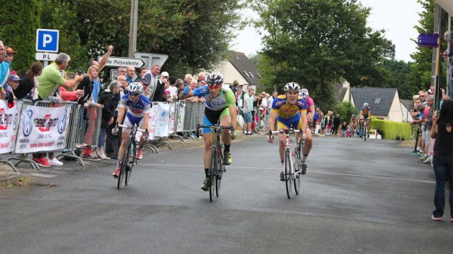 Les Champs Graux (22): Nicolas au finish 