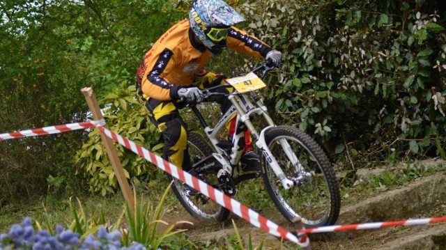 Coupe de Bretagne VTT Descente  Locmaria-Berrien (29):  les engags