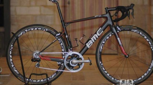 Le BMC Racing Team Roulera Avec Le Nouveau Granfondo GF01 A Paris-Roubaix