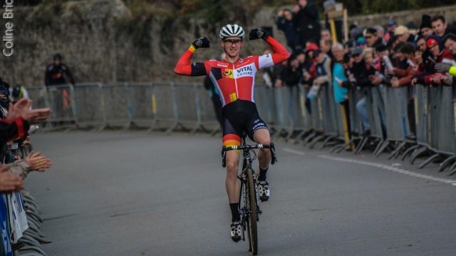 Espoirs: Periou devant Derouint / Chtelaudren: championnats de Bretagne de cyclo-cross