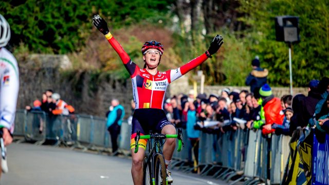 Dames: la premire de Grimault Chtelaudren: championnats de Bretagne de cyclo-cross