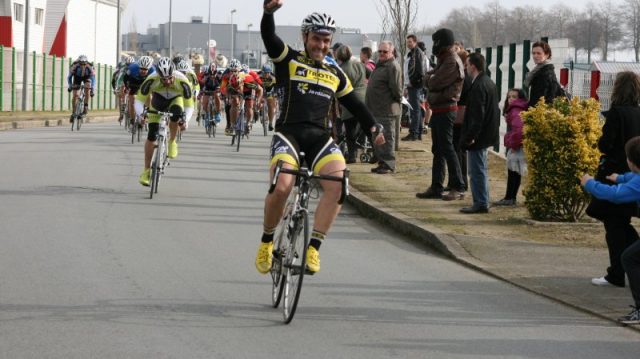 Broons : les bouquets en Ufolep pour Fossard, Corlay et Lucas.