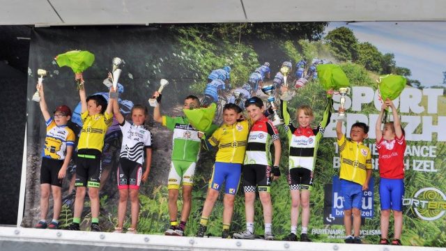 La Sportbreizh des coles de cyclisme: Mell, Cariou , Le Nay et Coet