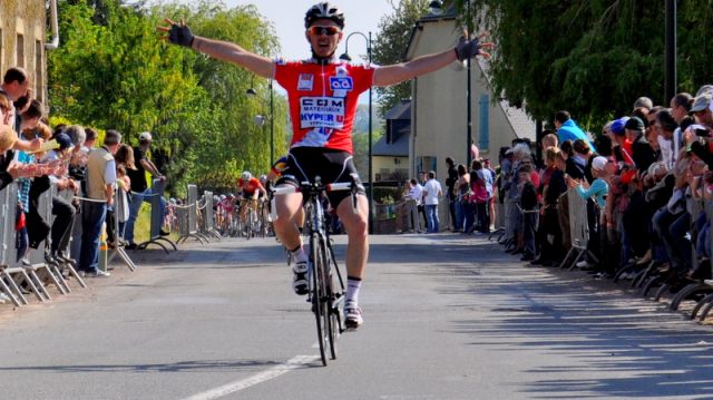 Trophe de Brocliande  Saint-Onen la Chapelle (35) : Laub 1er leader 