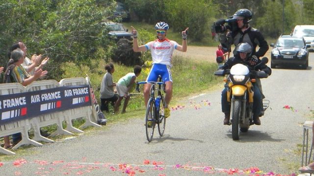 Tour de Nouvelle Caldonie # 8 : Poulizac gagne et endosse le maillot de leader  