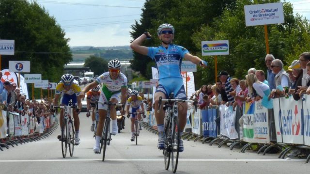 Ronde Finistrienne : la 1e tape pour Benjamin Le Montagner.