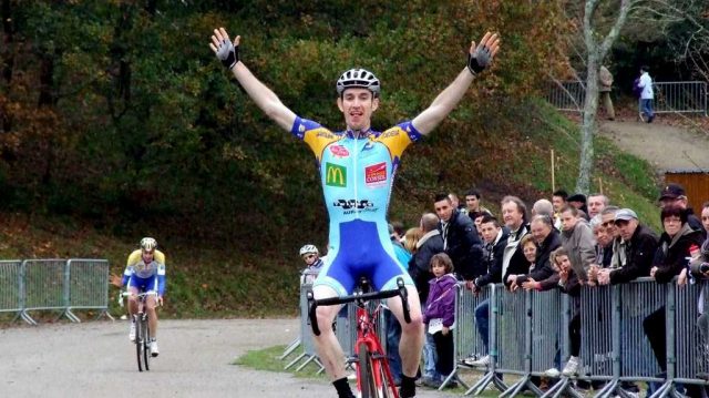 Cyclo-cross de Quimperl (29) : Le Dors devance Corvez 