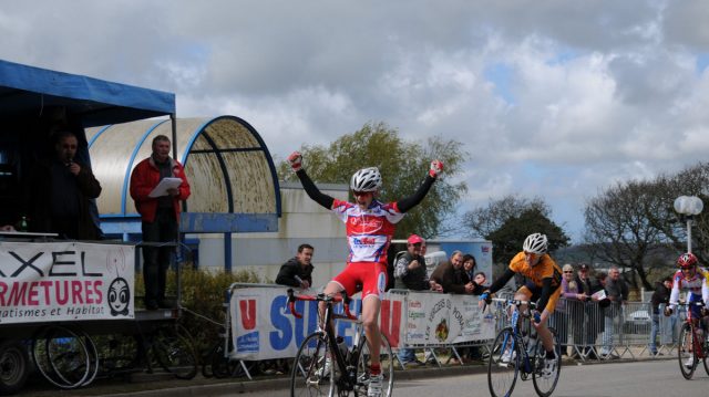 Saint Renan: les bouquets pour Labat et Fily