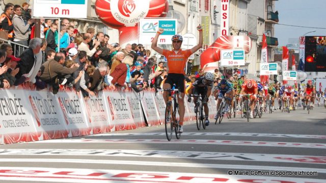 Koldo Fernadez au sprint sur le Tour de Vende 