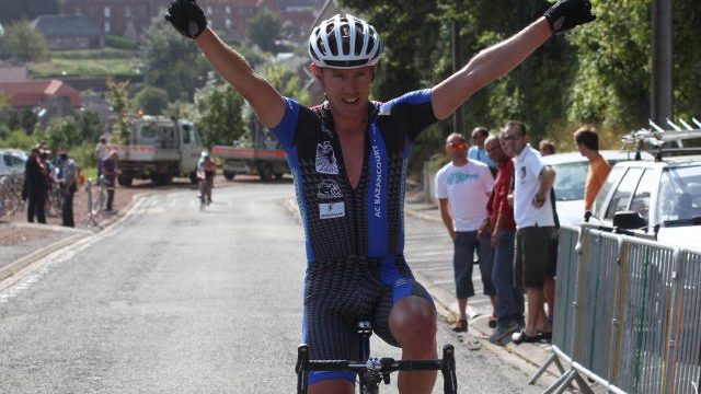 Cyclo-Cross : Dubau s'impose  Houdain (Pas-de-Calais)