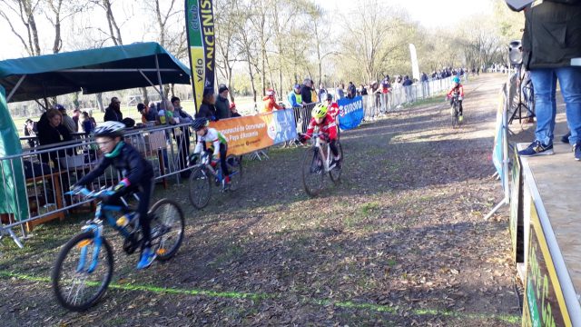 Cyclocross d'Ancenis : Lcuyer devant Lcuyer