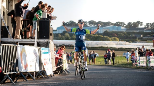 La Nocturne Sportbreizh : la reprise pour Chuzeville devant Musset