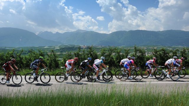 Giro d’Italia : Hubert Dupont et Ben Gastauer  l’avant