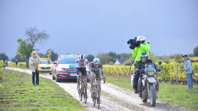 Paris-Tours: Madouas 4e, Barguil 5e