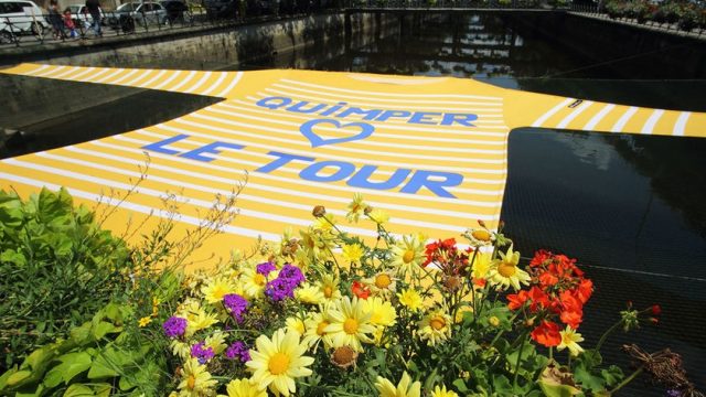 Une marinire gante sur l’Odet pour le Tour