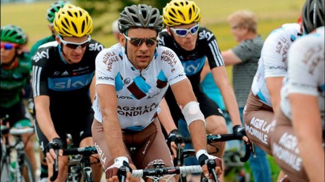 AG2R LA MONDIALE : Praud prolonge