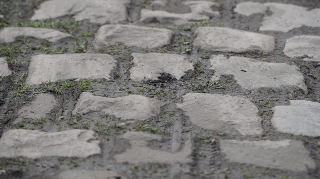 Paris-Roubaix des juniors: Lecamus-Lambert  deuxime J1