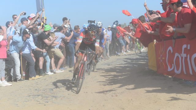 Le premier pav de Van Avermaet