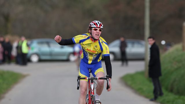 St Martin-de-Landelles : Hbert l'emporte en solo