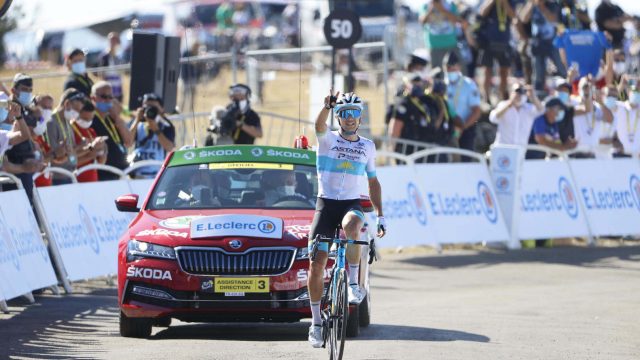 Tour de France #6: Lutsenko en solo