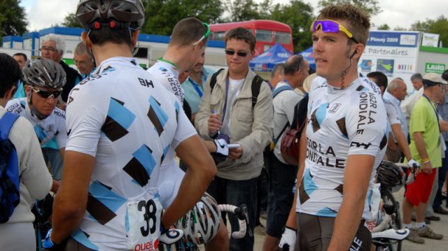 AG2R LA MONDIALE en stage