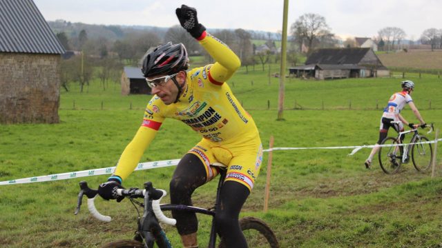 Mesnil-Clinchamps(14): le cyclo-cross  l'amricaine pour Martin et Roussel 