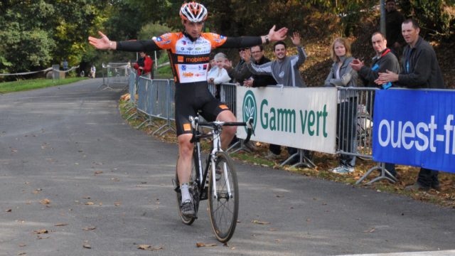 Cyclo-cross de Chteauneuf-du-Faou (29) : Collobert, Calvez, Piriou et Balannec