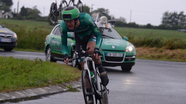 Team Europcar suspendu  titre conservatoire.