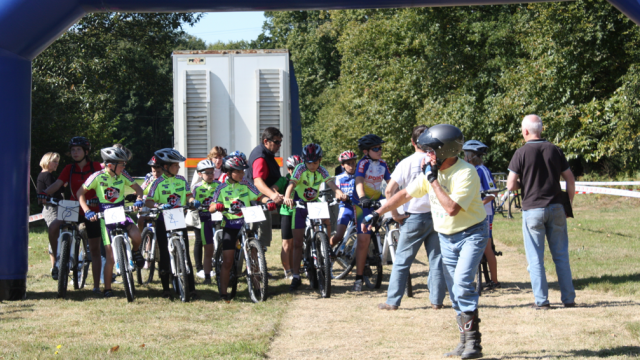  VTT Cross sur le site de Kerlabo  Cohiniac : une belle premire