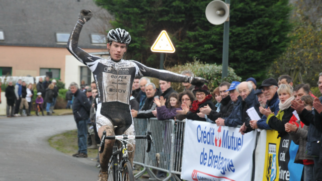 Finistre  Poullan-sur-Mer : Le Quau Bien sr !