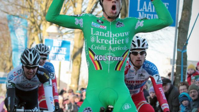 Parkcross de Maldegem (Belgique) : Vanthourenhout s'impose 