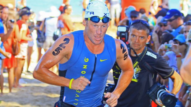 Lance Armstrong et le triathlon : la polmique !