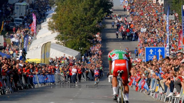 UCI ProTeam 2012 : AG2R La Mondiale, FDJ et Europcar en attente 