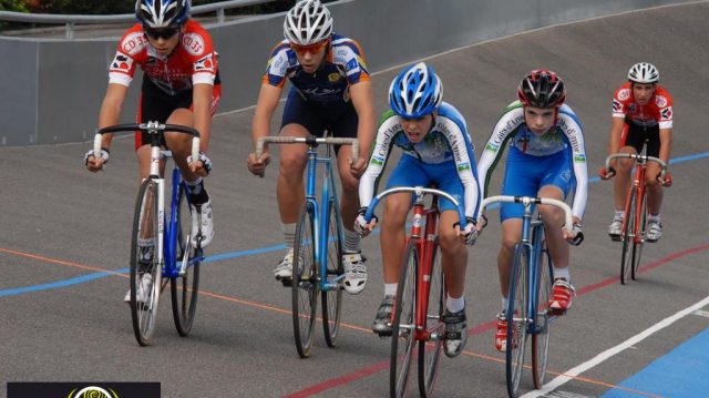 En diffr de la coupe de Bretagne Piste  Plouay (56)