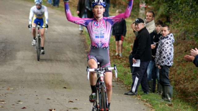 Cyclo-Cross de Melrand (56) : Corbihan devant Le Bouedec 