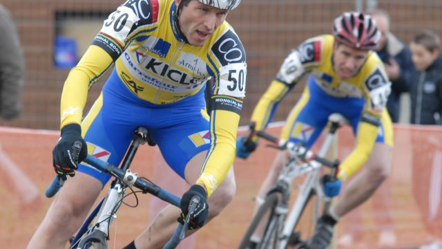 Cyclo-Cross de Quimper (29) : Le Corre, Le Gac et Le Quau au dpart 