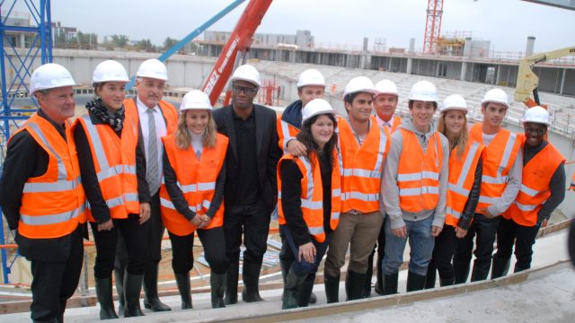 Les champions visitent le vlodrome de Saint-Quentin en Yvelines