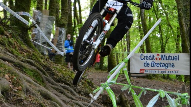 Coupe de Bretagne VTT Descente # 2  Locmaria-Berrien (29) : Badouard malgr Bresset !